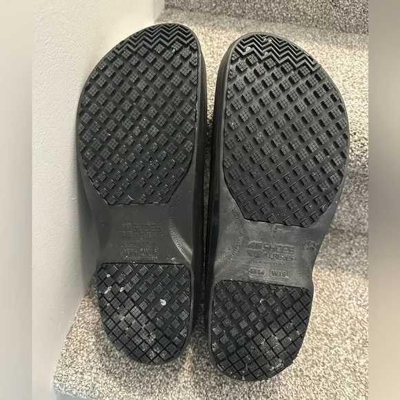 Shoes For Crews Black Men's Slip-On Loafers - Picture 4 of 5